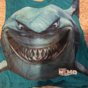 Finding Nemo cropped muscle tank